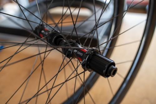 Fast aero carbon road rims