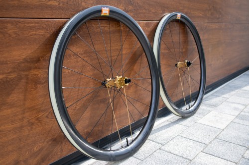 1247g szerokie koła gravel pod oponę 50mm