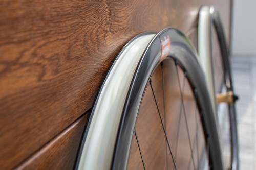 Wide gravel rims